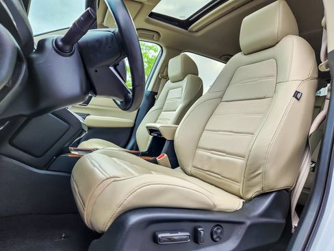 Used 2022 Honda CR-V Touring image 7