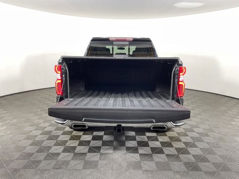 Used 2021 Chevrolet Silverado 1500 LTZ image 8