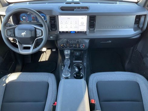 New 2025 Ford Bronco 4-Door image 37