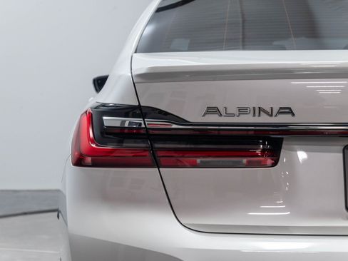 Used 2022 BMW ALPINA B7 xDrive AWD/4WD image 53