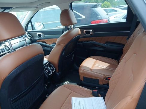 Used 2022 Kia Sorento SX Prestige w/ Rust Color Package AWD/4WD image 6