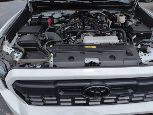 Used 2024 Toyota Tacoma TRD Off-Road AWD/4WD image 22