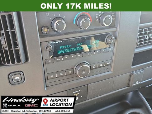 Used 2024 GMC Savana 2500 w/ Driver Convenience Package image 13