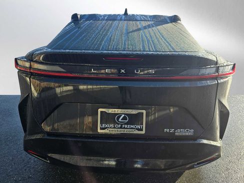 Used 2023 Lexus RZ 450e Premium image 4