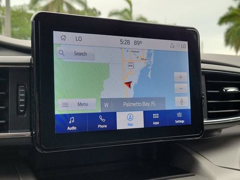 Used 2022 Ford Explorer XLT w/ Equipment Group 202A RWD image 20