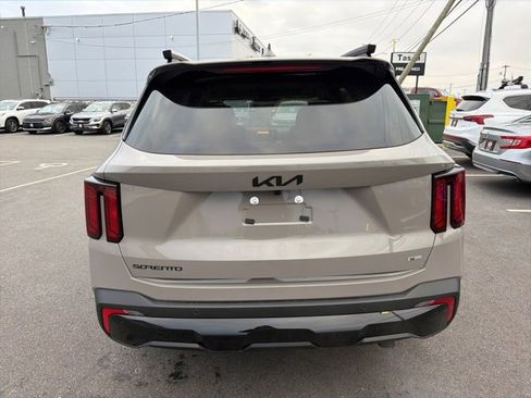 New 2026 Kia Sorento X-Line EX image 4