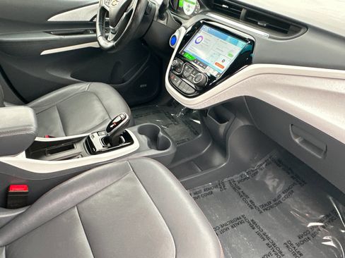 Used 2019 Chevrolet Bolt Premier w/ Infotainment Package image 16