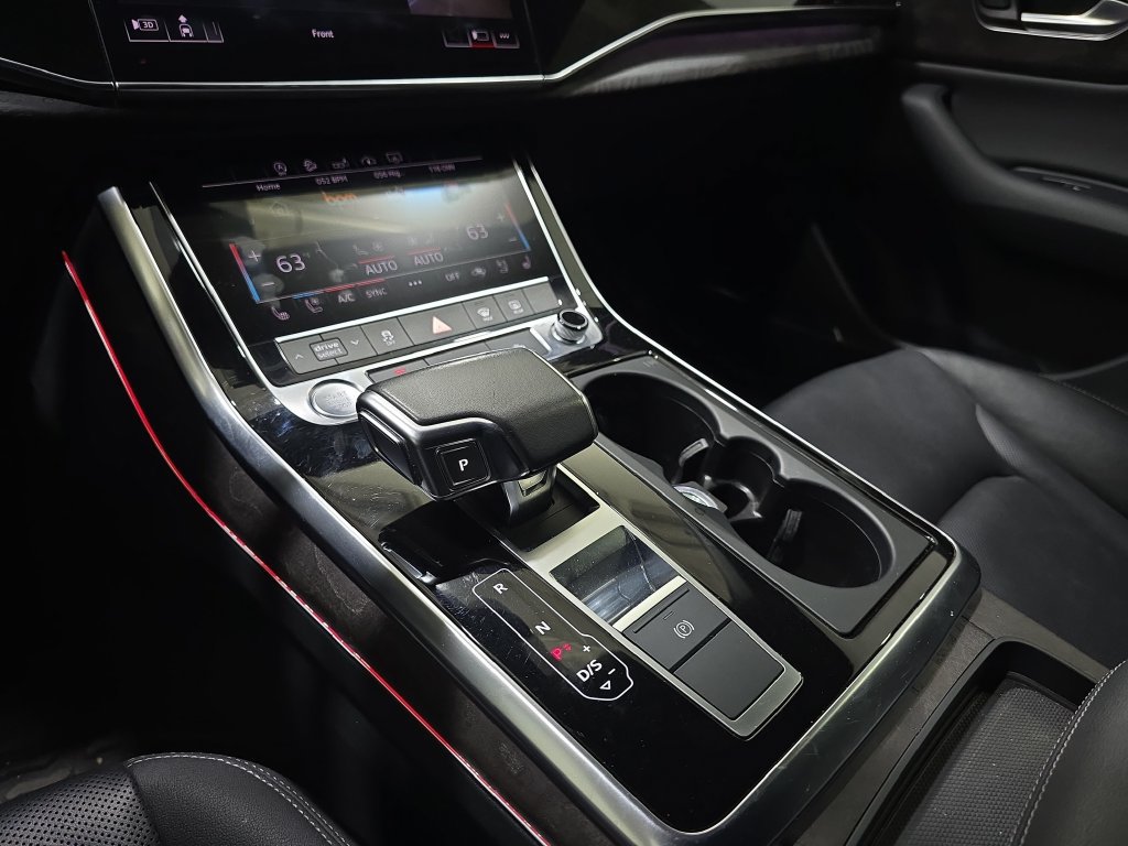 Used 2020 Audi Q8 Premium Plus AWD/4WD image 26