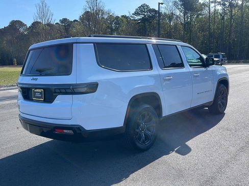 New 2026 Jeep Grand Wagoneer L Limited w/ Premium Group II AWD/4WD image 7