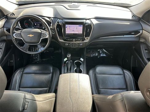 Used 2020 Chevrolet Traverse LT w/ LT Premium Package image 19