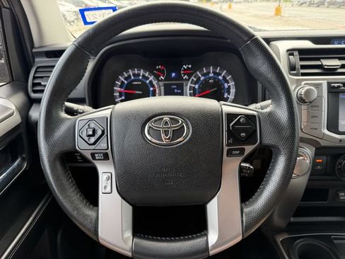 Used 2016 Toyota 4Runner SR5 Premium RWD image 15