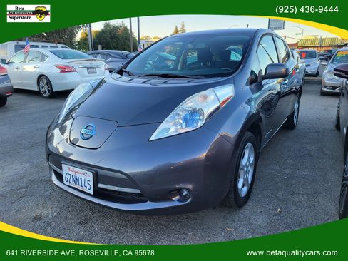 Used 2013 Nissan Leaf SV image 4