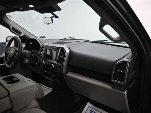 Used 2020 Ford F150 XLT image 8