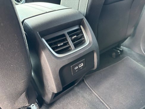 Used 2025 Chevrolet Blazer LT FWD image 21
