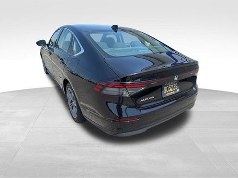 Certified 2023 Honda Accord EX image 6