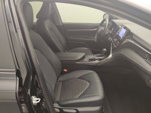 Used 2023 Toyota Camry SE image 21