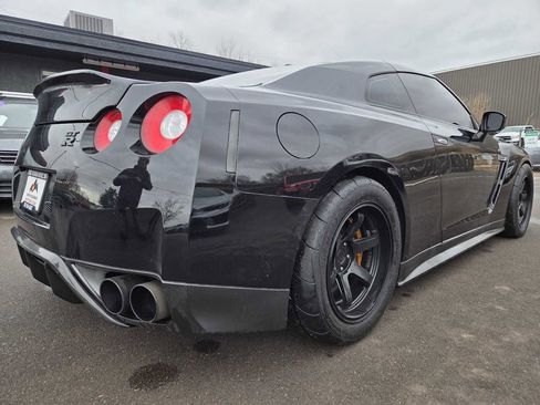 Used 2009 Nissan GT-R Premium image 7