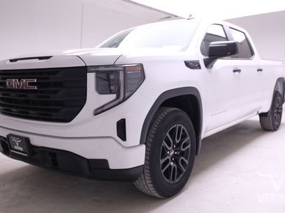 New 2026 GMC Sierra 1500 Pro w/ Graphite Edition