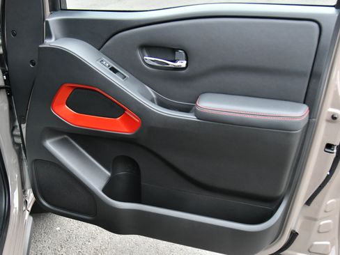 Used 2023 Nissan Frontier Pro-X w/ Pro Convenience Package image 49