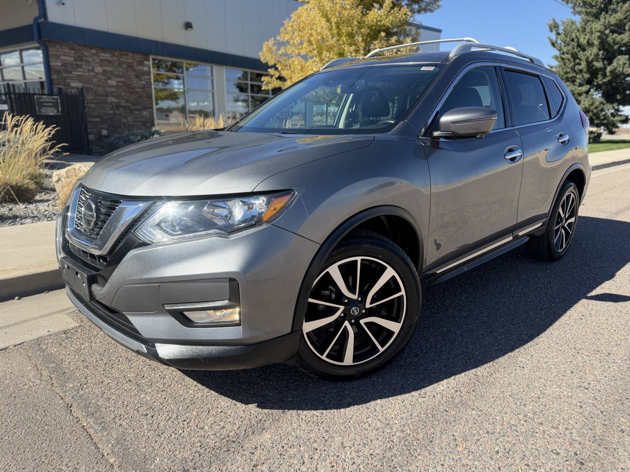 Used 2020 Nissan Rogue SL AWD/4WD image 1