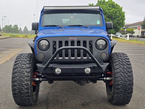 Used 2014 Jeep Wrangler Unlimited Sport AWD/4WD image 8