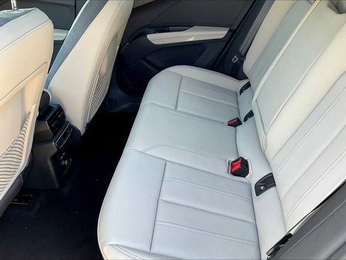 New 2026 Audi Q4 e-tron Premium image 17