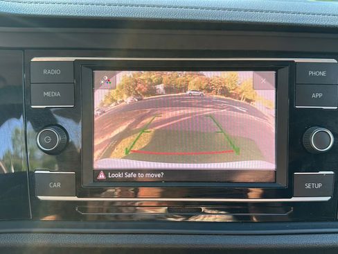 Used 2019 Volkswagen Jetta FWD image 34