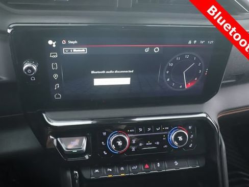 Used 2023 GMC Sierra 1500 AT4 w/ AT4 Premium Package AWD/4WD image 5