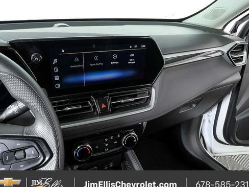 Certified 2025 Chevrolet TrailBlazer LT AWD/4WD image 12