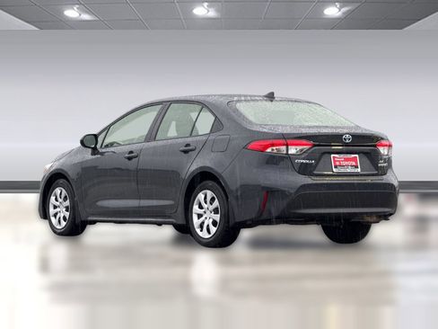 Used 2024 Toyota Corolla LE image 7