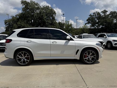 Used 2022 BMW X5 xDrive40i w/ M Sport Package AWD/4WD image 26