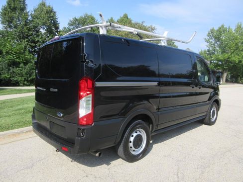 Used 2020 Ford Transit 150 Low Roof RWD image 17