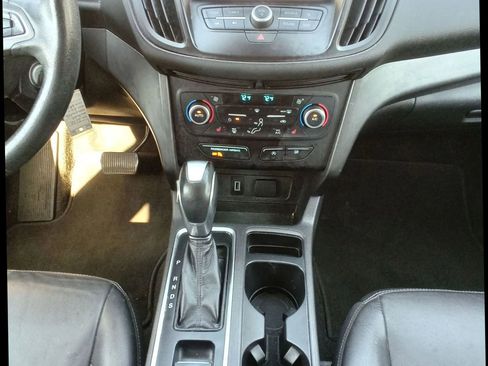 Used 2018 Ford Escape SEL FWD image 13