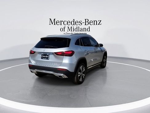 New 2025 Mercedes-Benz GLA 250 image 8
