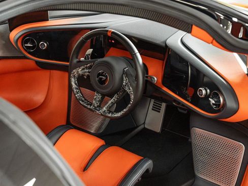 Used 2020 McLaren Speedtail image 15