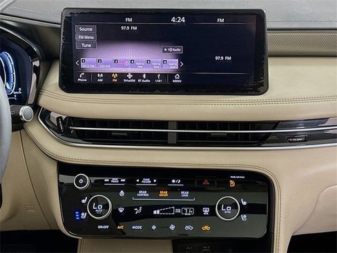 Used 2024 INFINITI QX60 Luxe image 16