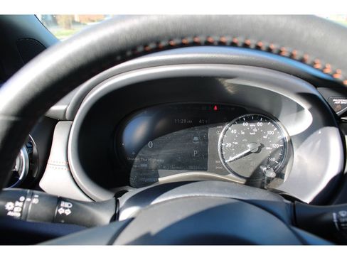 Used 2024 Nissan Kicks SR image 17