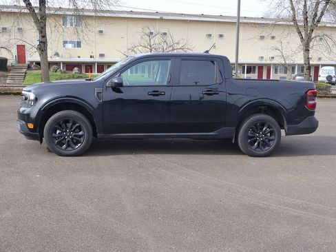 Used 2023 Ford Maverick Lariat w/ Lariat Luxury Package image 3