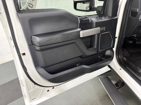 Used 2021 Ford F250 Platinum AWD/4WD image 29