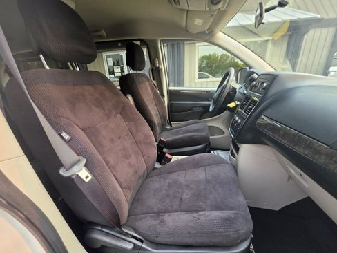Used 2011 Dodge Grand Caravan Mainstreet w/ PWR Convenience Group FWD image 13