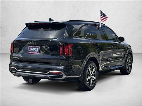 Used 2023 Kia Sorento S FWD image 5