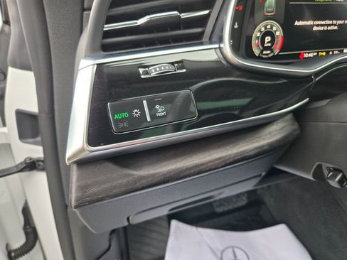 Used 2023 Audi Q8 Prestige AWD/4WD image 22