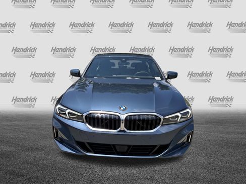 Used 2025 BMW 330i Sedan RWD image 3