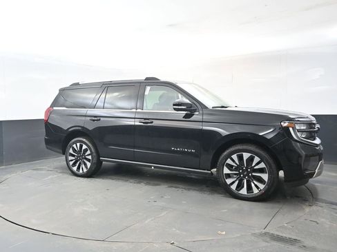 New 2026 Ford Expedition Platinum w/ Driver's Package AWD/4WD image 7