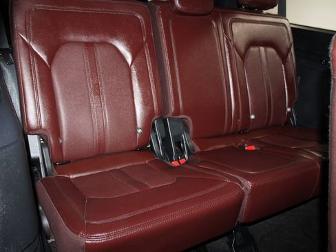 Used 2022 Ford Expedition Max Limited image 32