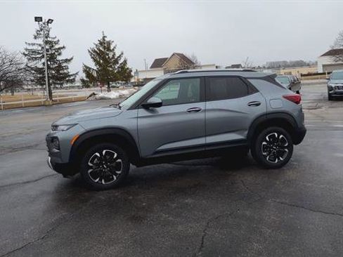 Used 2021 Chevrolet TrailBlazer LT w/ Convenience Package image 5