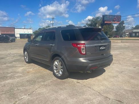 Used 2013 Ford Explorer XLT FWD image 3