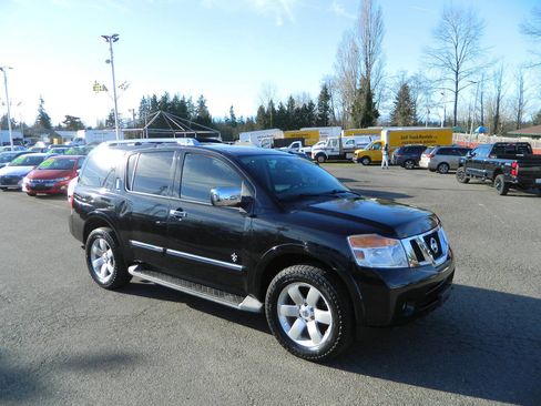 Used 2010 Nissan Armada Titanium image 2