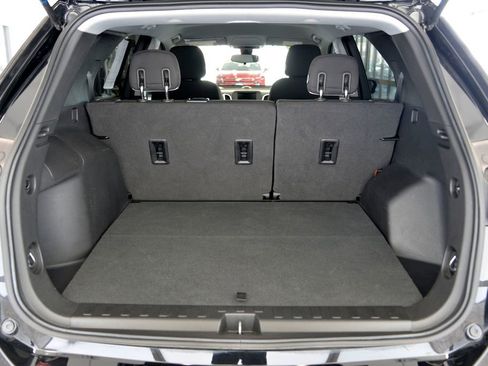 Used 2020 Chevrolet Equinox LS FWD image 28