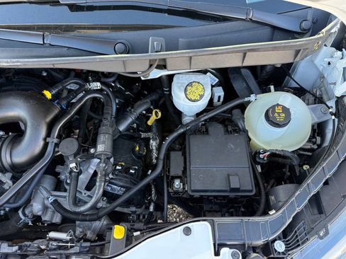 Used 2023 Ford Transit 350 XLT image 12